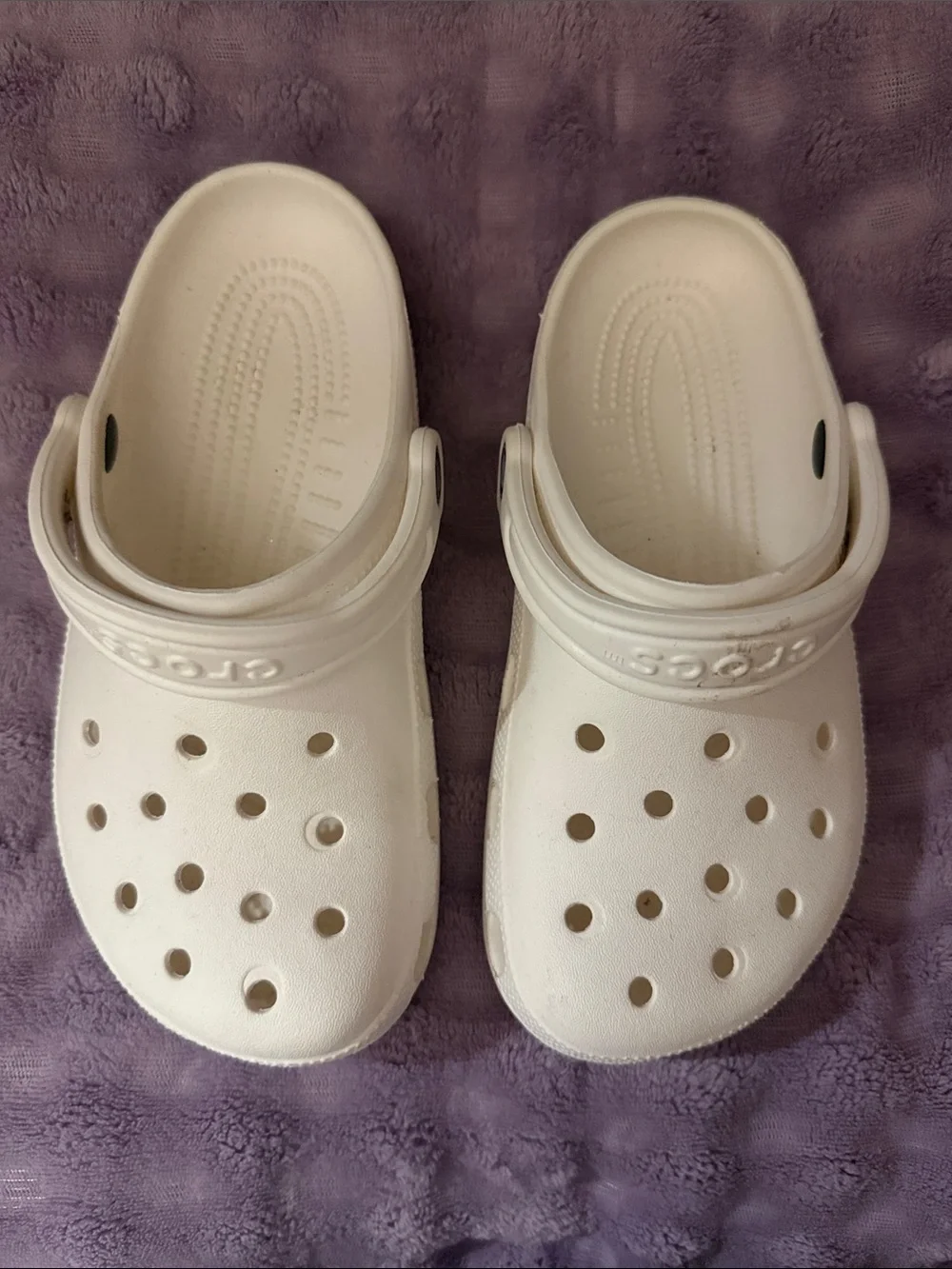 CROCS Kids Classic Clog in Off-White